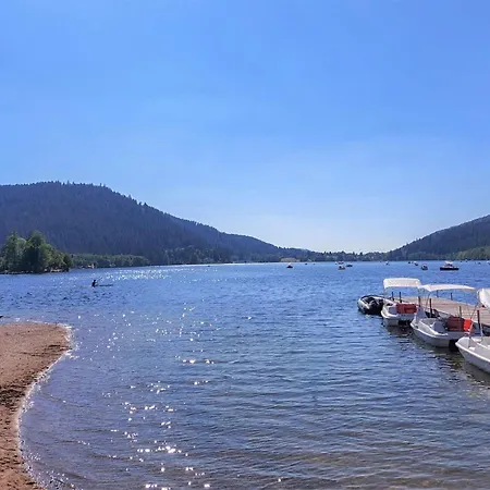 2 Bedroom Awesome In Holiday home